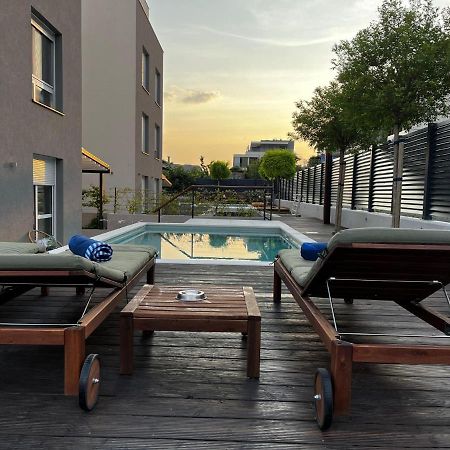 Cozy Seaside Apartment With Pool & Terrace Split Bagian luar foto