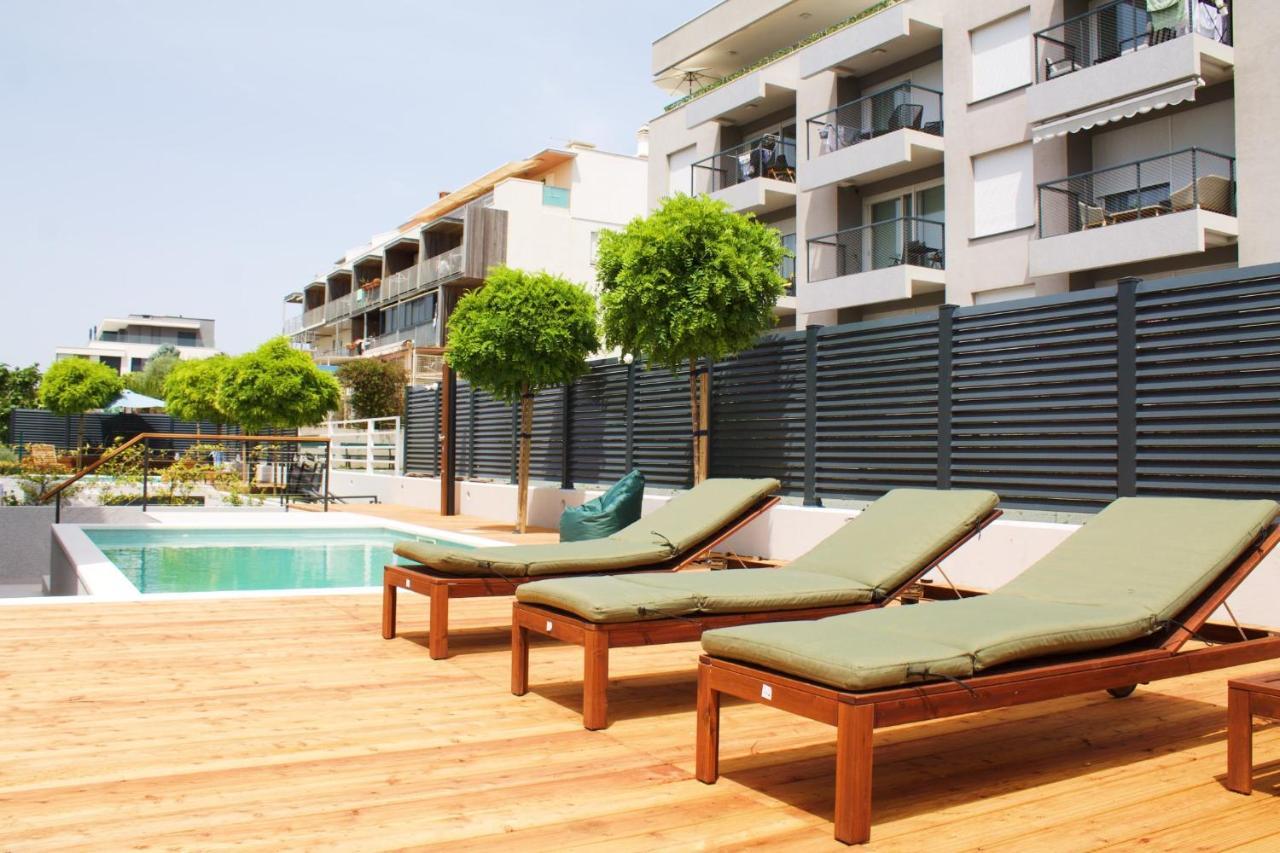 Cozy Seaside Apartment With Pool & Terrace Split Bagian luar foto