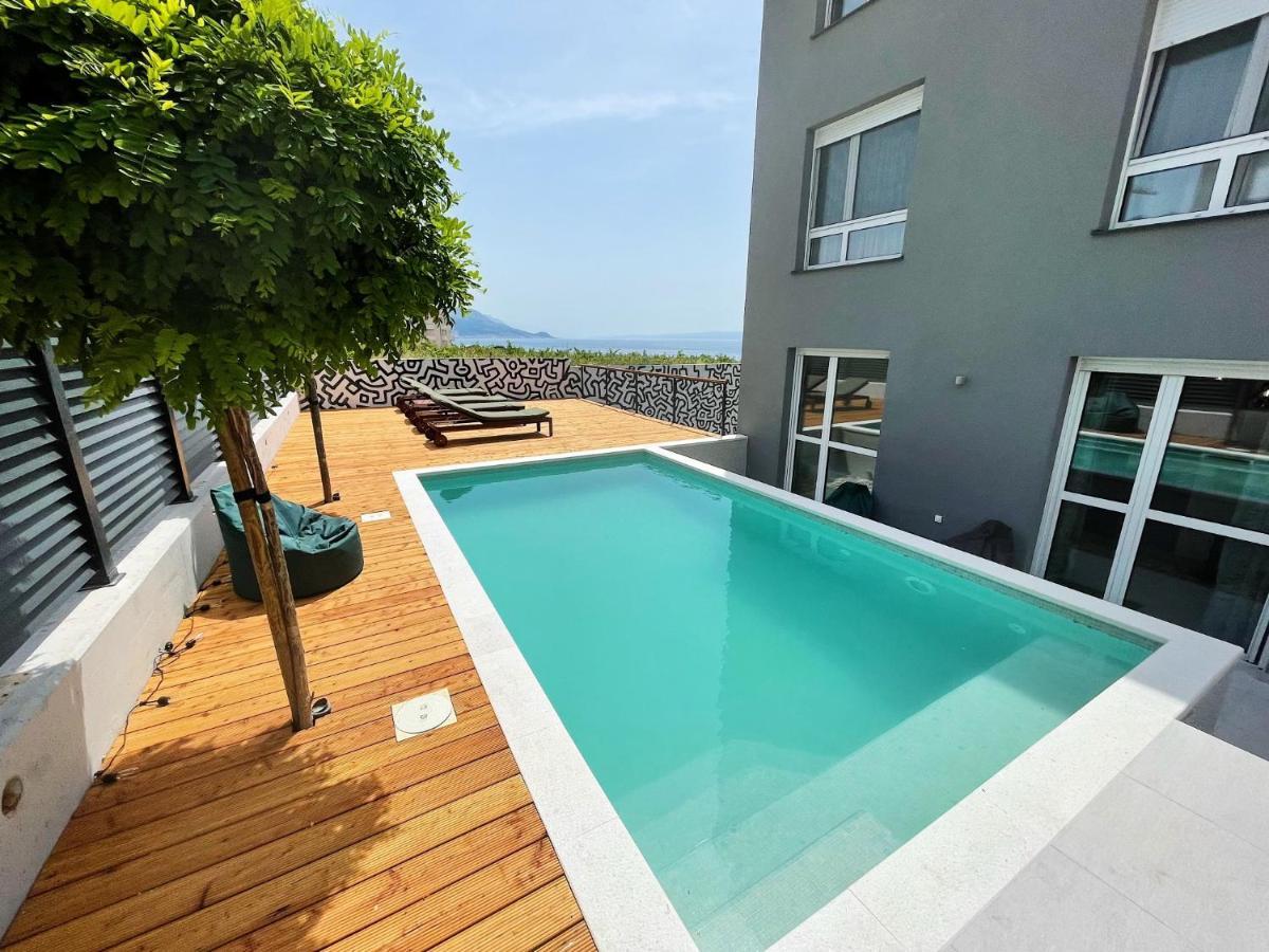 Cozy Seaside Apartment With Pool & Terrace Split Bagian luar foto
