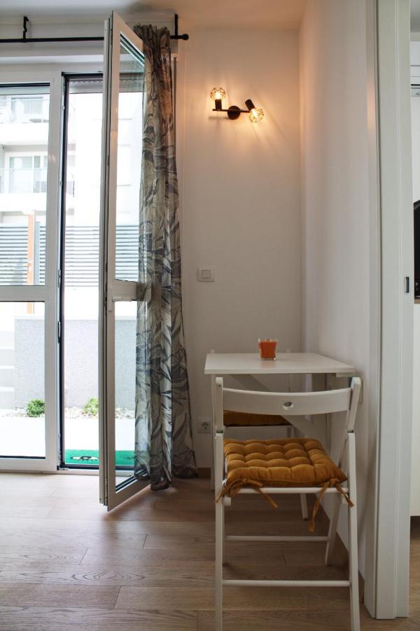 Cozy Seaside Apartment With Pool & Terrace Split Bagian luar foto