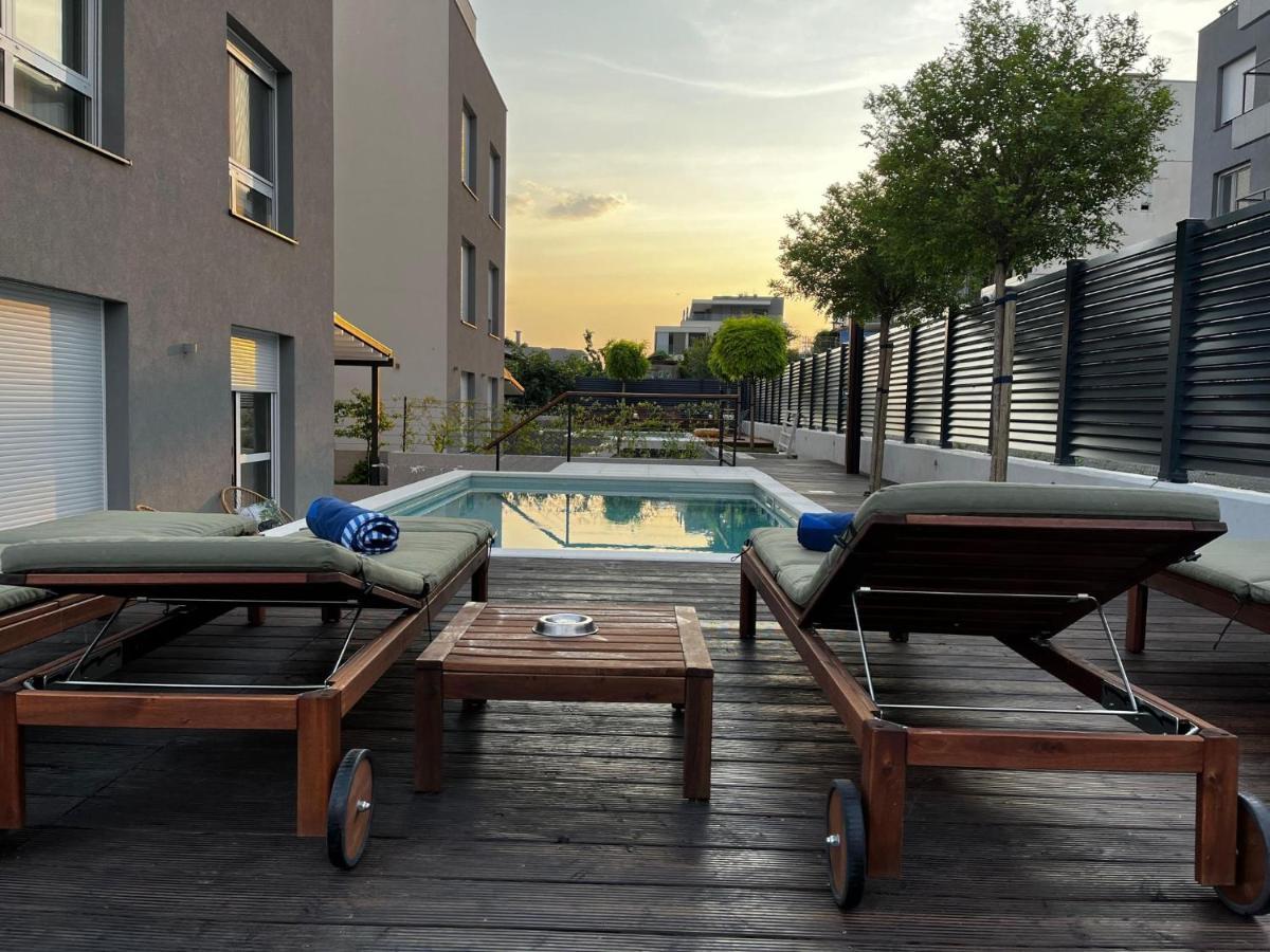 Cozy Seaside Apartment With Pool & Terrace Split Bagian luar foto